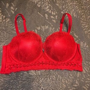 Victoria Secret: Very Sexy Push-Up Lace Bra